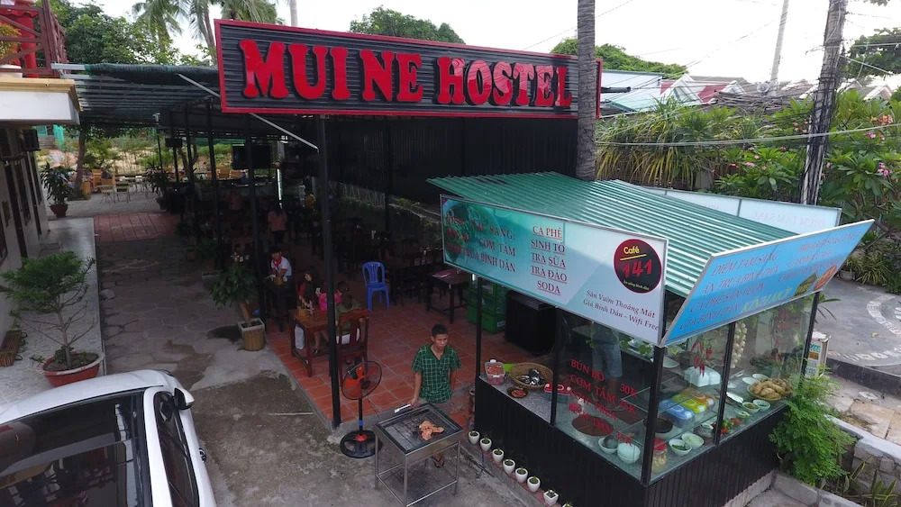 Mui Ne Hostel  Cafe 141