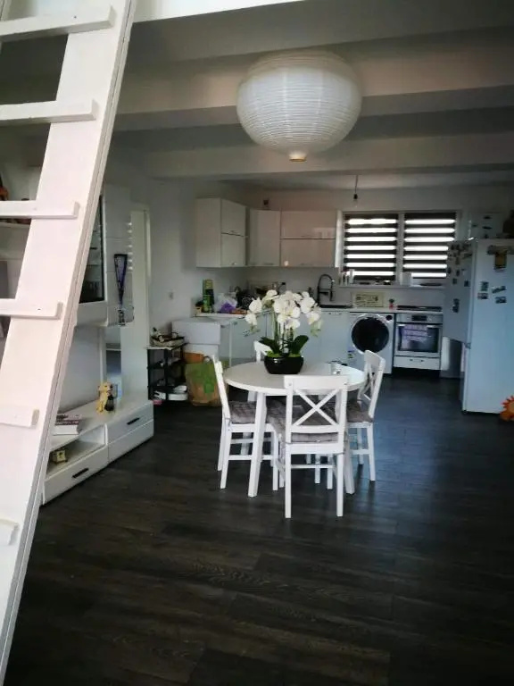 Stunning fully furnished vila luxurious neigbourhood 3 bedrooms