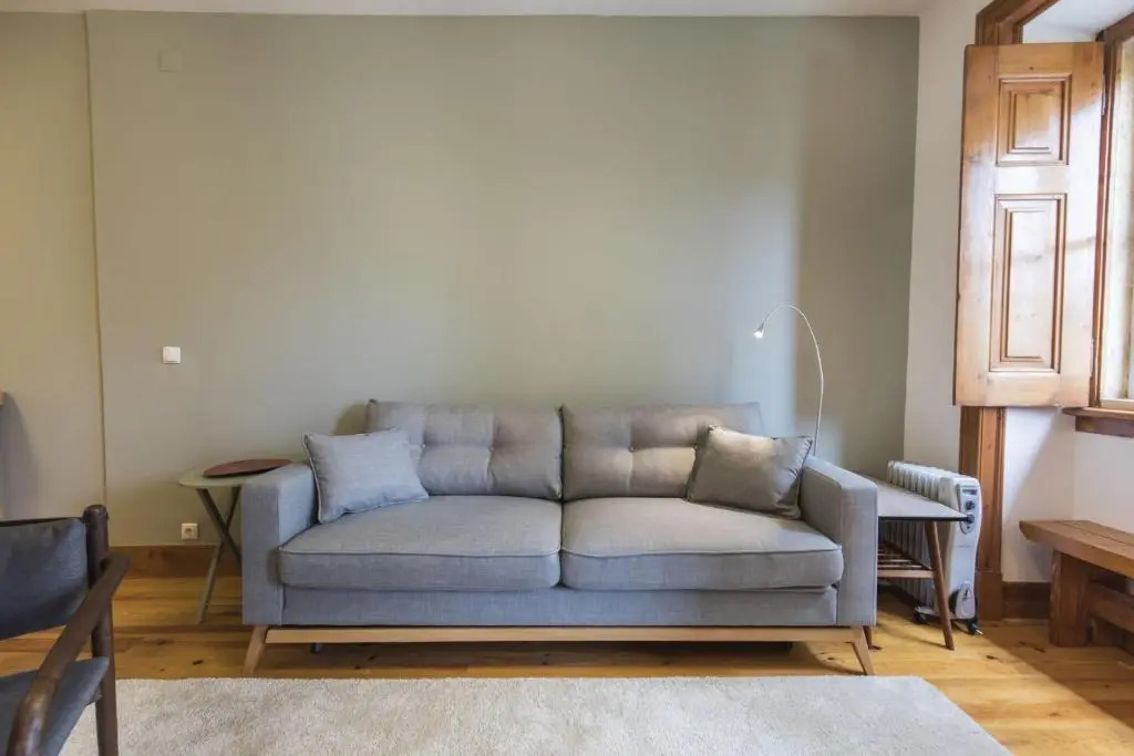 Rustic Flat at Lisbon's Heart