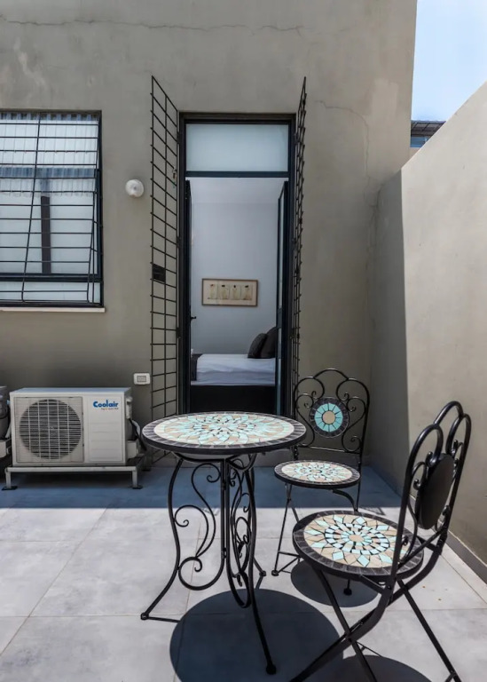 YalaRent Boutique apartments in Jaffa's flea market - Families only