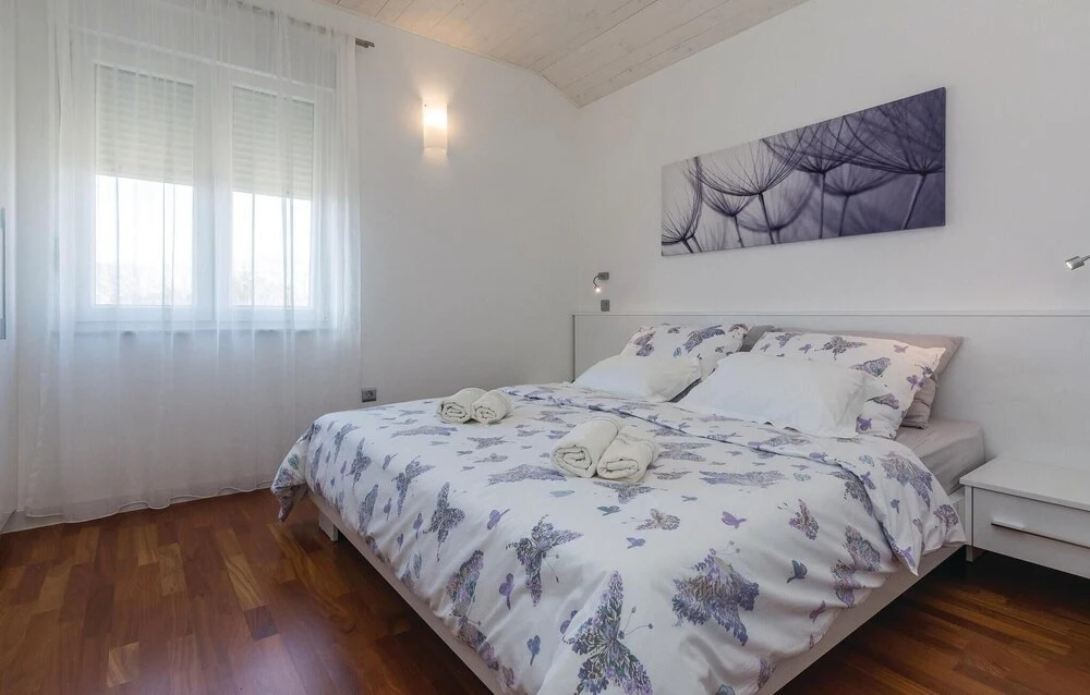Stunning Apartment in Vir With 2 Bedrooms and Wifi