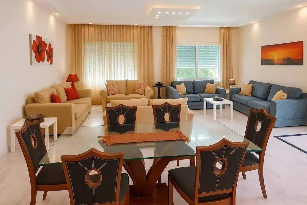 Central Family Apartment