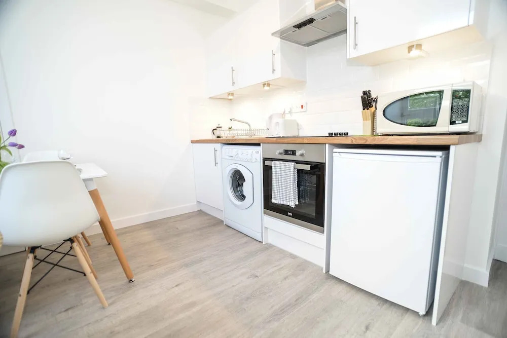 Aberdeen City Modern Apartment