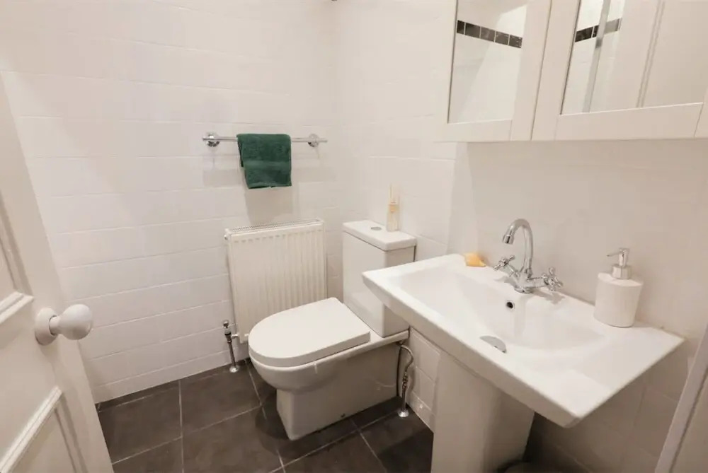 JOIVY 2 bed Flat by Maida Vale Tube & Shops