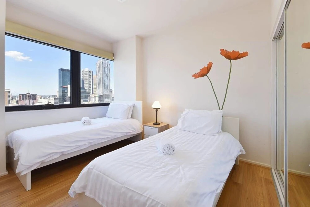 3 Bedrooms above Emporium Shopping Centre