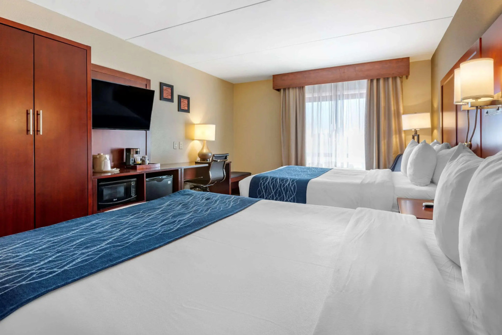 Comfort Inn Edgewater on Hudson River