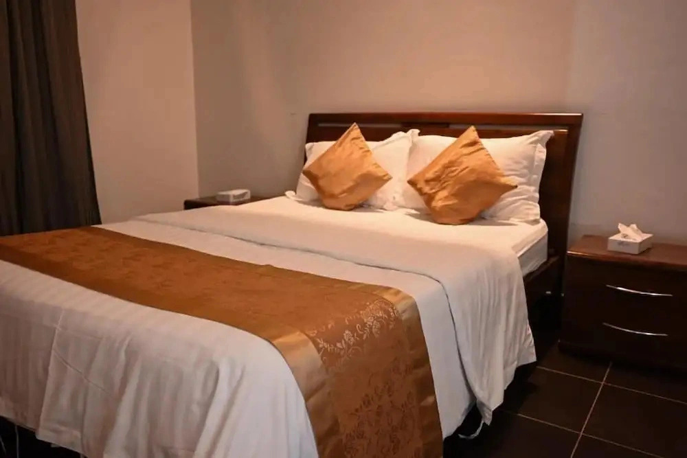 Quiet Rooms 14