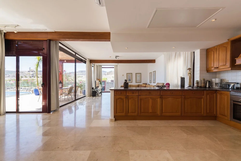 Sunset Villa