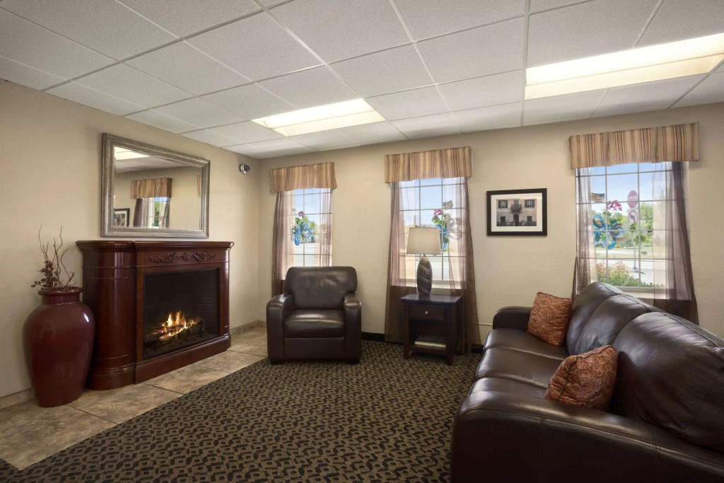 Days Inn by Wyndham Montrose
