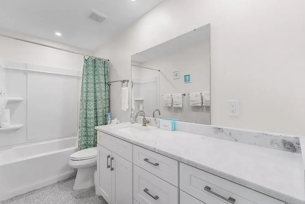 50 Seaside Stay: 4bd/3ba Duplex W/ Pool! 4 Bedroom Home