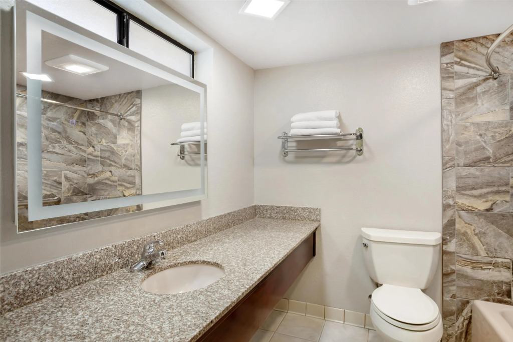 Best Western Plus Yosemite Gateway Inn