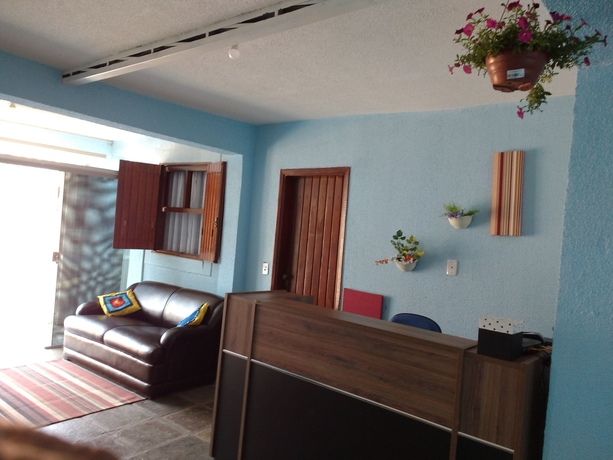 Hotel e Pousada Arara Azul