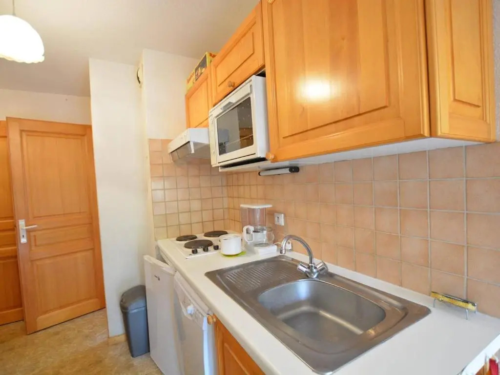Appartement cosy 6 pers, proche pistes et centre, balcon, parking, animaux admis - FR-1-241-17