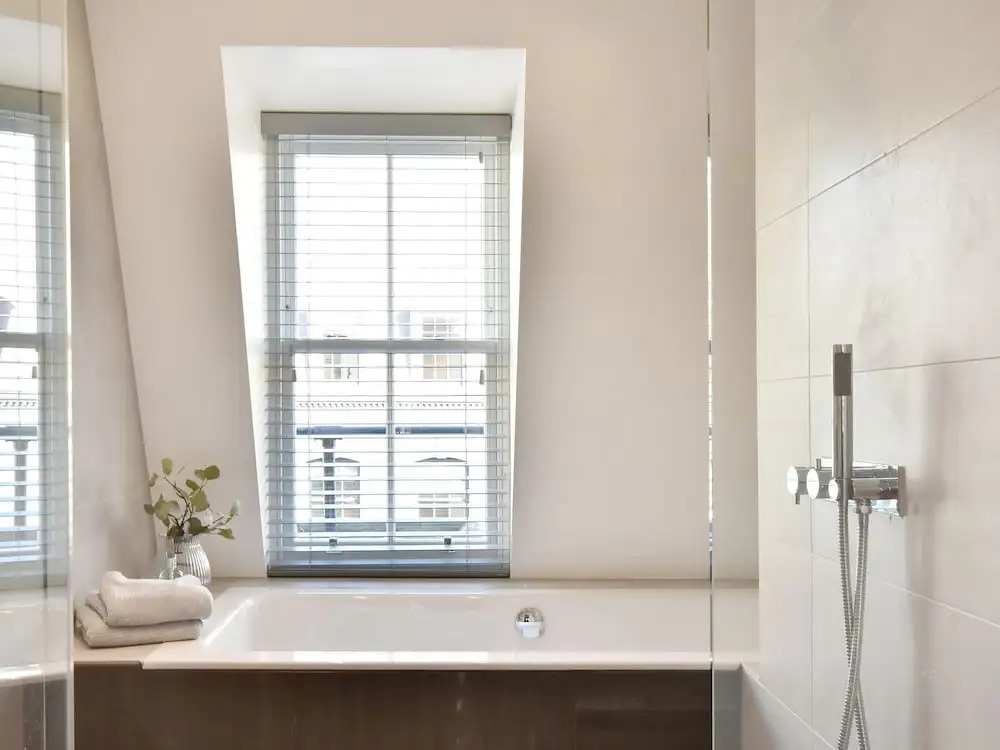 Chic Apartment in London near Picadilly Circus and Dior