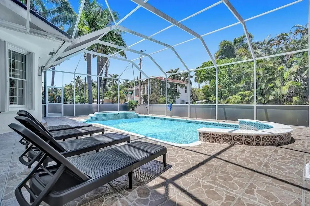 6BR Hollywood Lakes Home with Pool & Spa