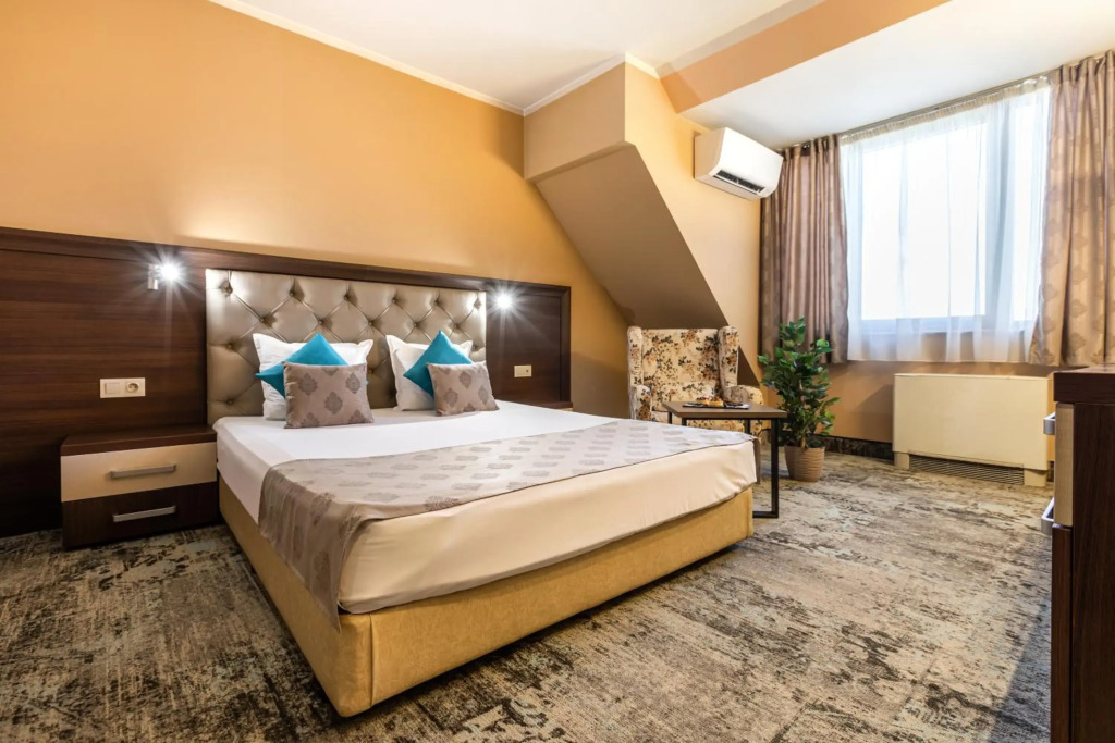Business Hotel Plovdiv - Central Location