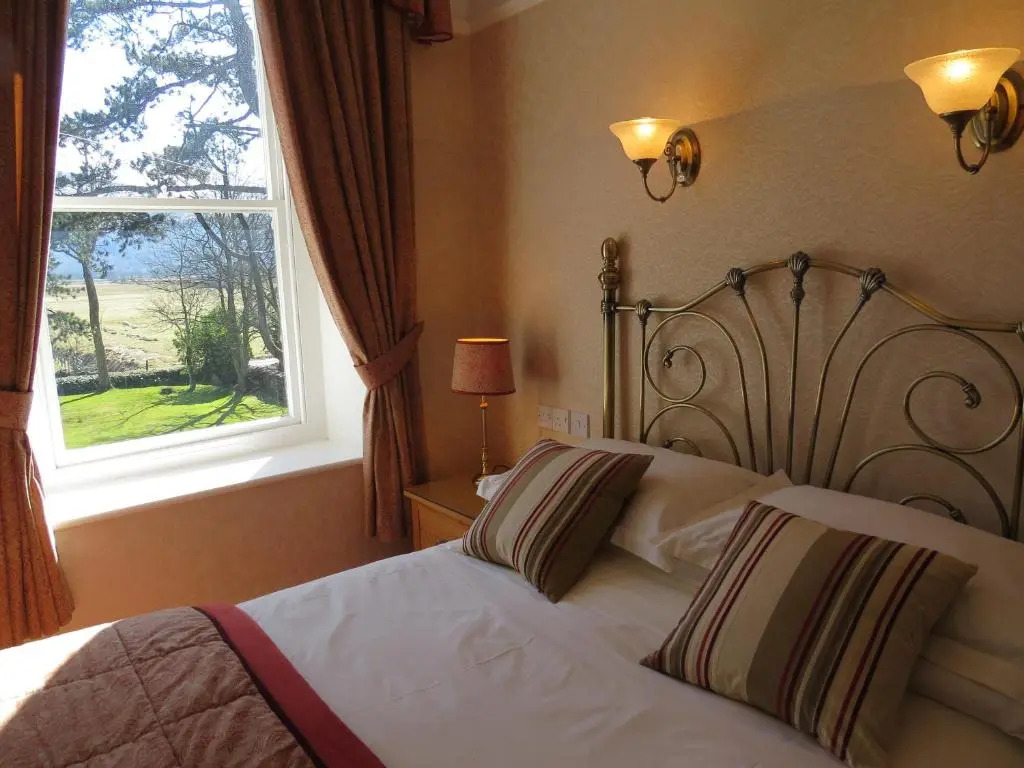 Gwrach Ynys Country Guest House