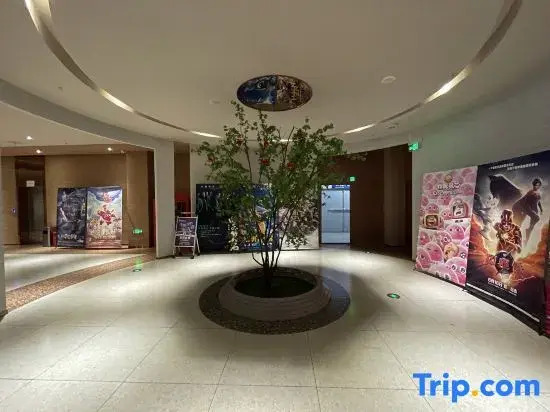 Ximan Hotel (Shanzhou District Government Wucaicheng Shopping Center)
