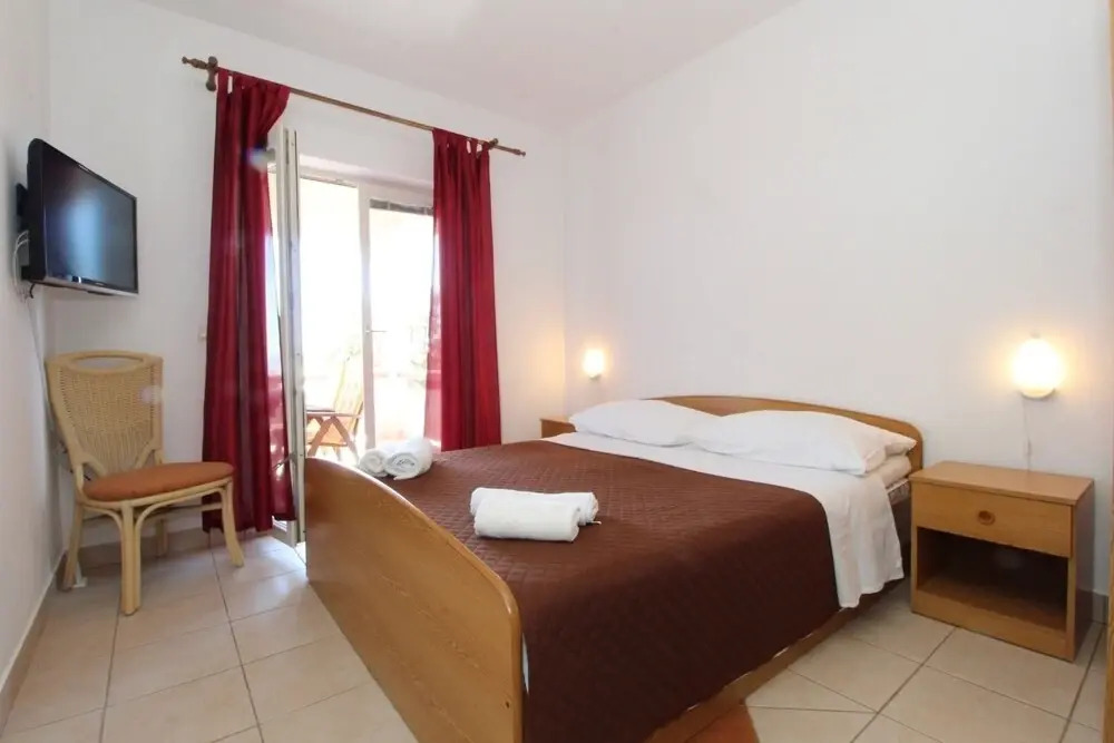 Mare-200 m From the Beach - A2