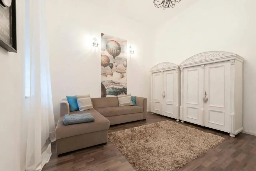 Central hipster flat