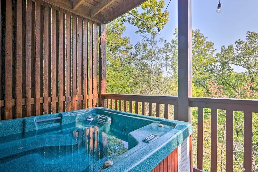 Scenic Sevierville Cabin: Hot Tub, Panoramic Views