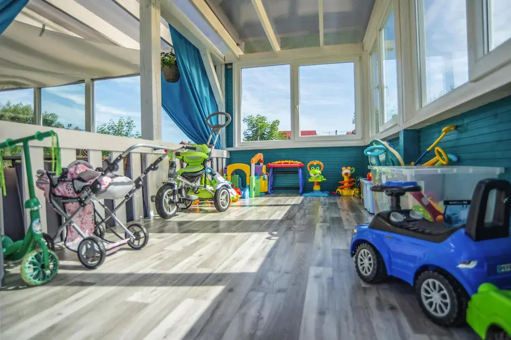 Air-conditioned holiday homes, summer pool, Rewal