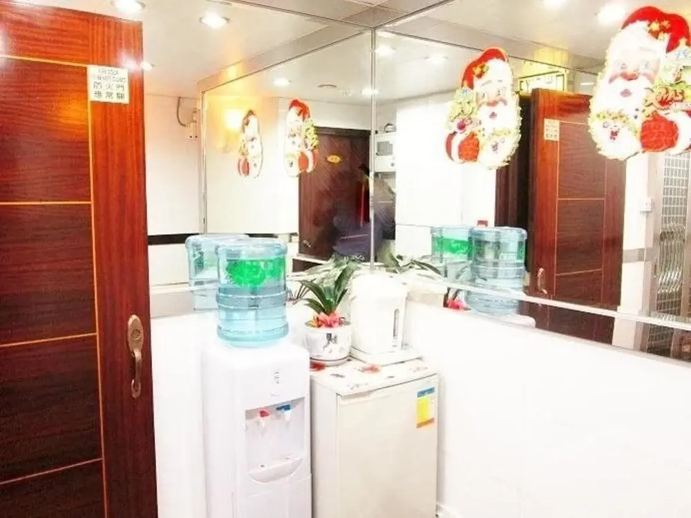 New Las Vegas Guest House 5F