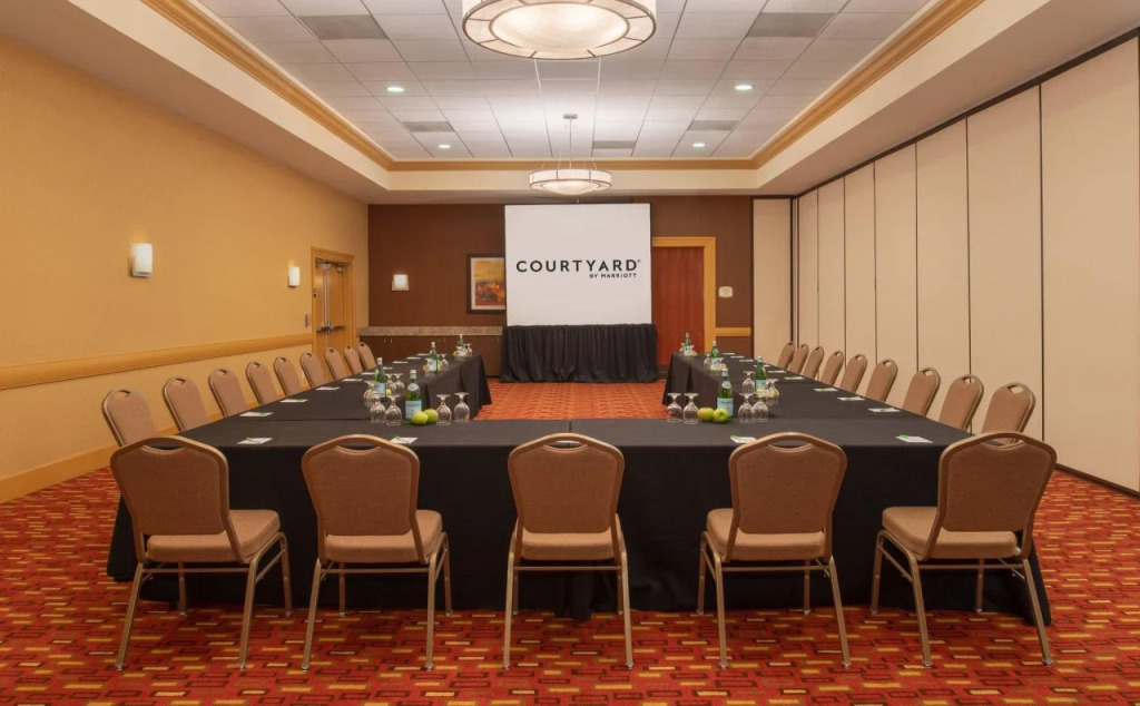 Courtyard by Marriott Sacramento Cal Expo