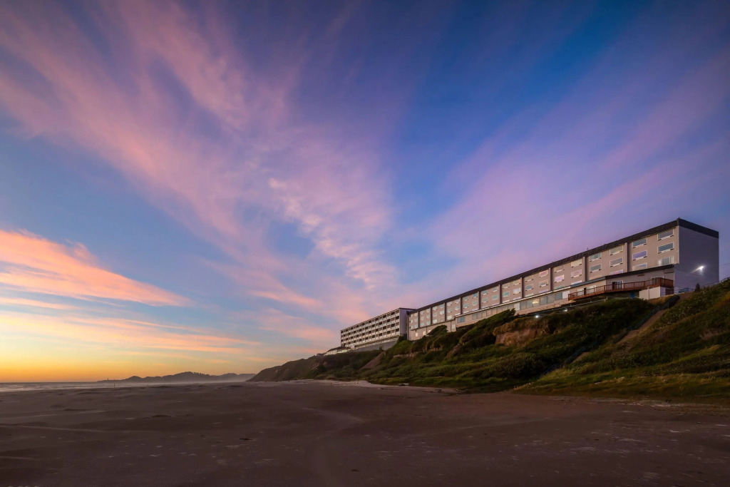 Newport Oceanfront Inn
