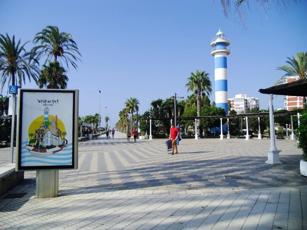 Apartment with One Bedroom in Torre Del Mar, with Wonderful Sea View, Pool Access, Furnished Terrace - 500 M From the Beach