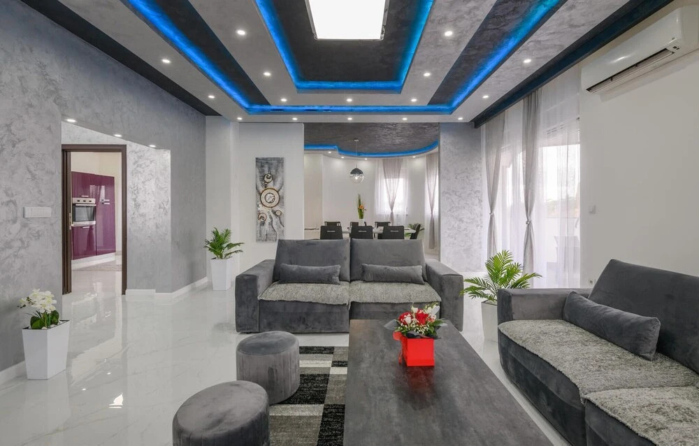 Stunning Home in Pula With Wifi and 7 Bedrooms