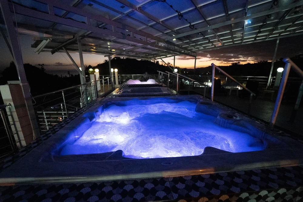 Edma Aparta Hotel