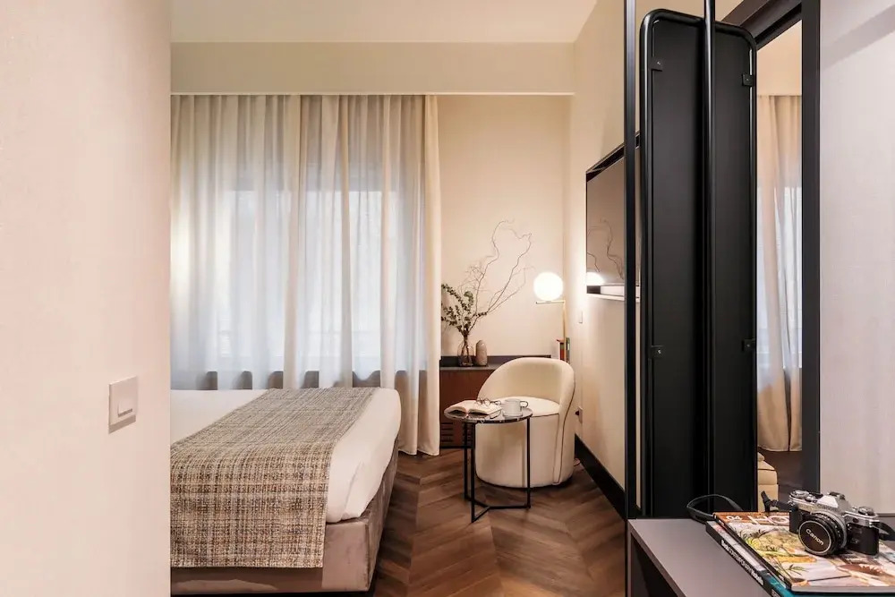 LUMERA STAY - Brera