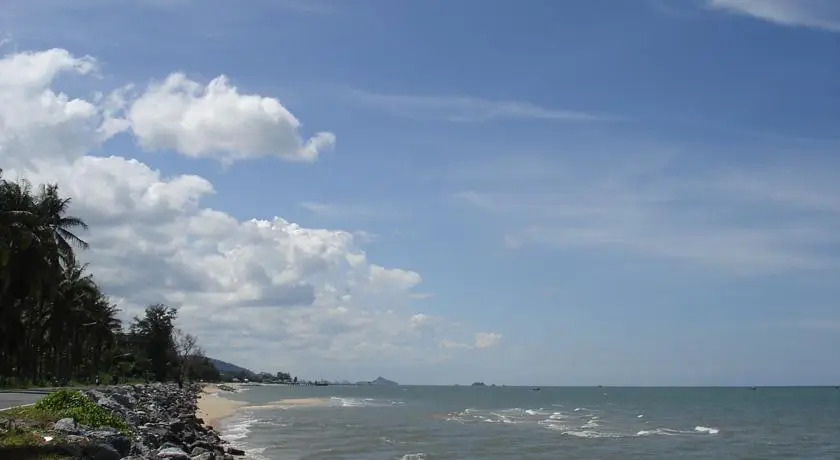 Pranbeach Front Condo (K.M. Condo)