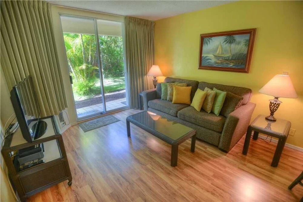 Maui Banyan F103 - Two Bedroom Condo