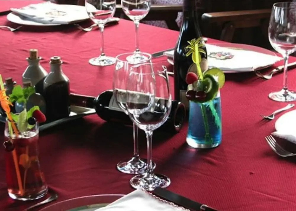Live the Essence of Tuscany Typical Tuscan Villa for 1218 People