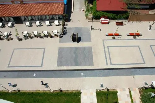 Riviera Residence Apartments