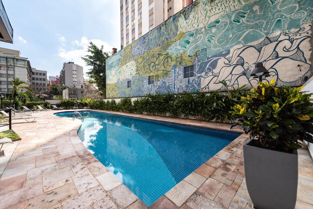 Praca Benedito Calixto - Duplex