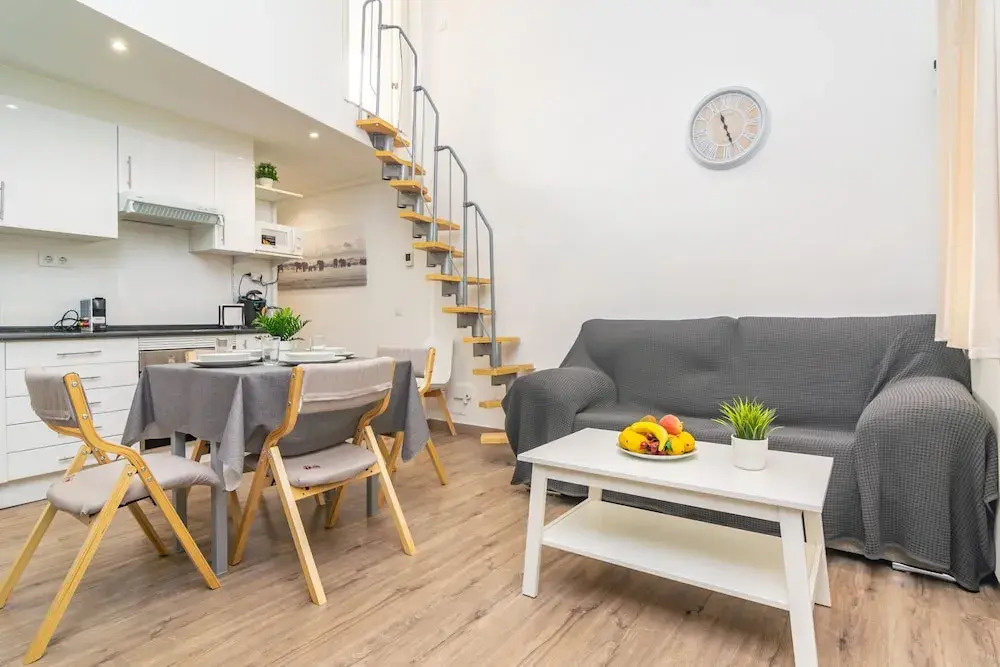Centric in Palma With 3 Bedrooms and 1 Bathrooms