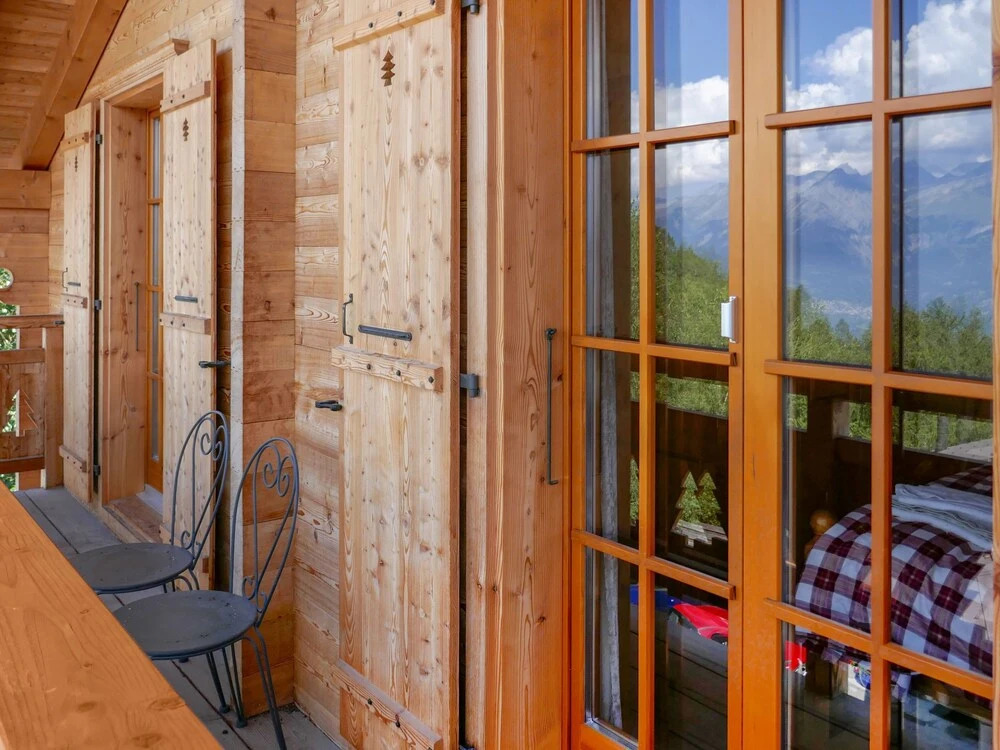 Chalet Le Muveran V8 by Interhome