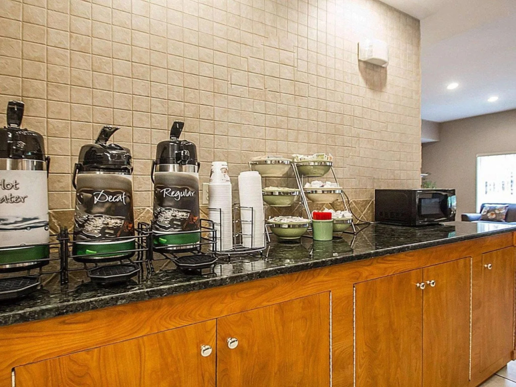 Quality Inn & Suites Fishkill South near I-84