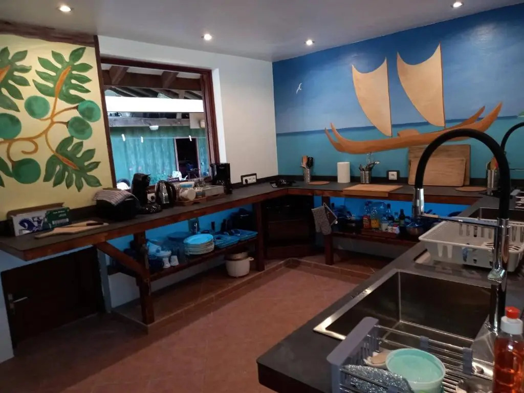 Fare Oviri Lodge
