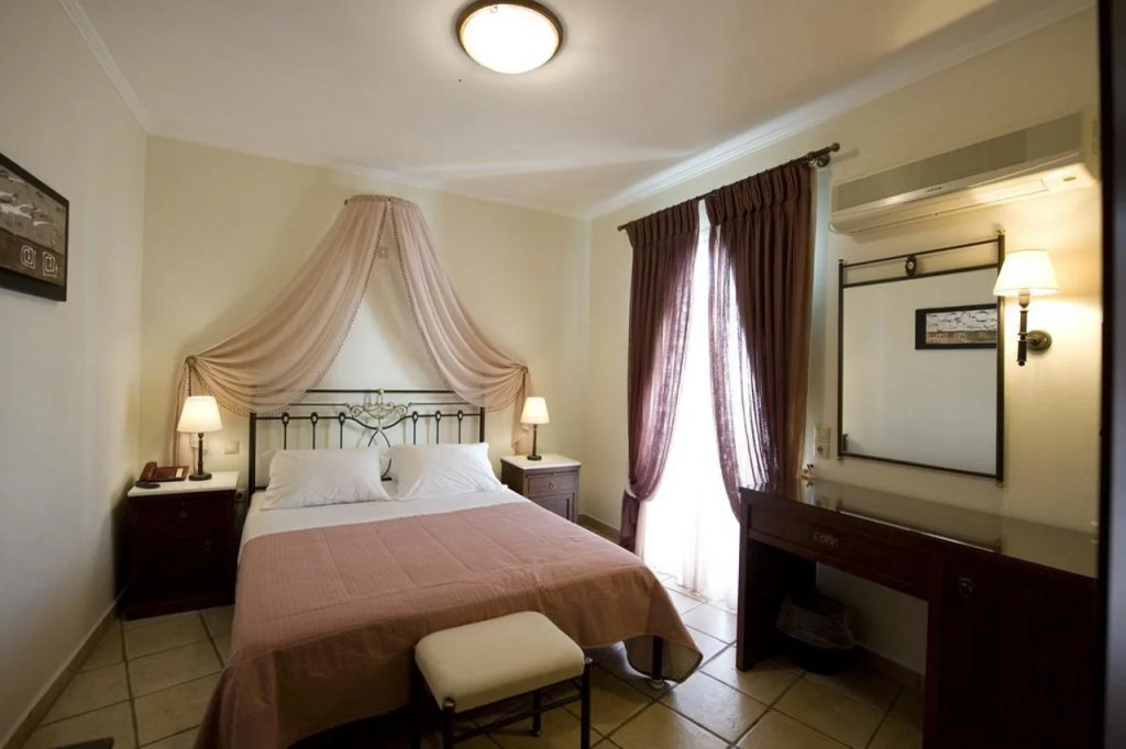 Ostria Hotel