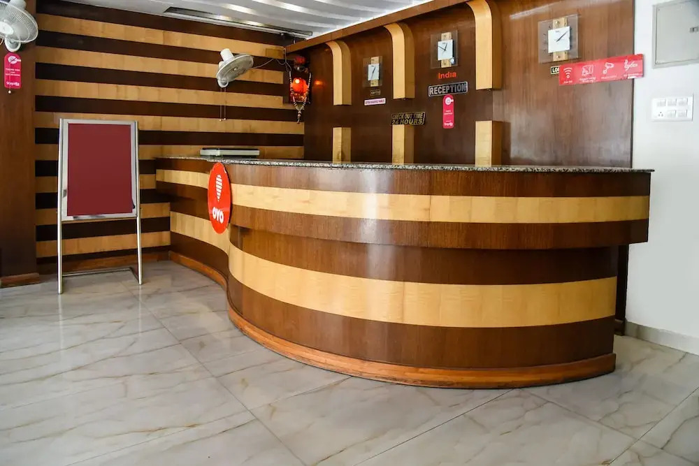 Oyo 14732 Hotel Buddha International
