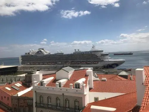 Alfama Guest House