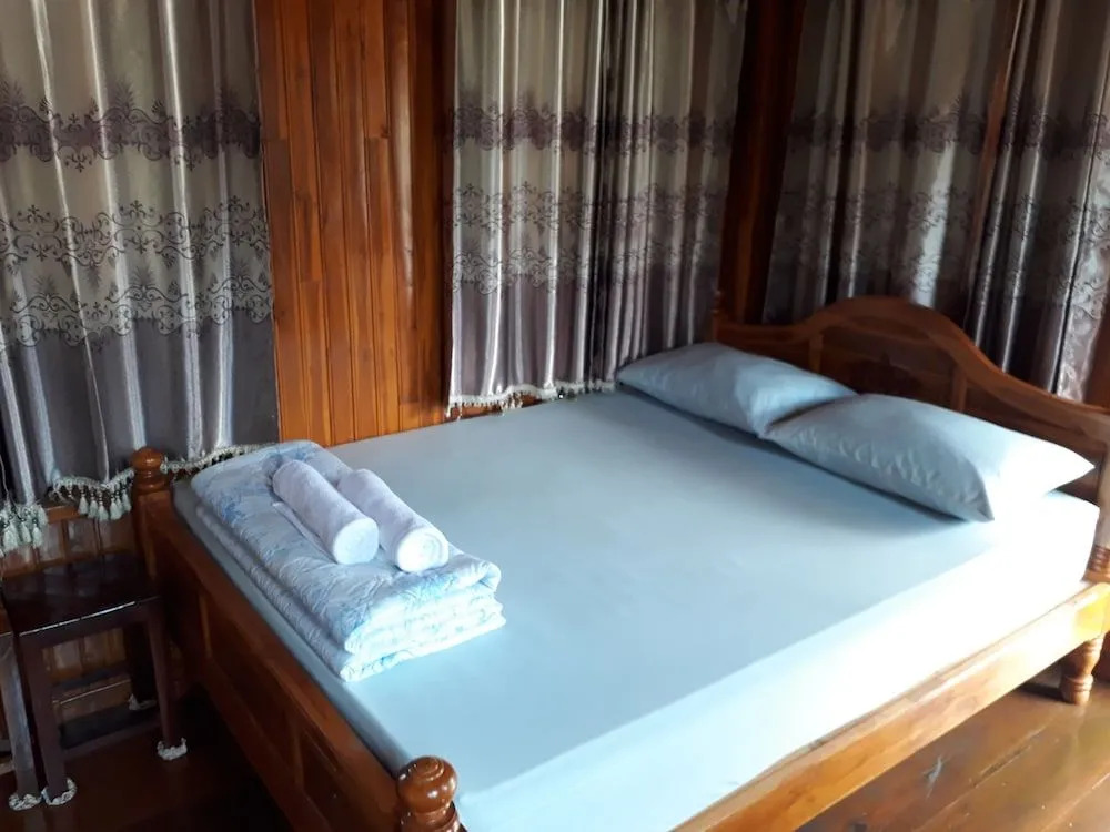 Bank Resort