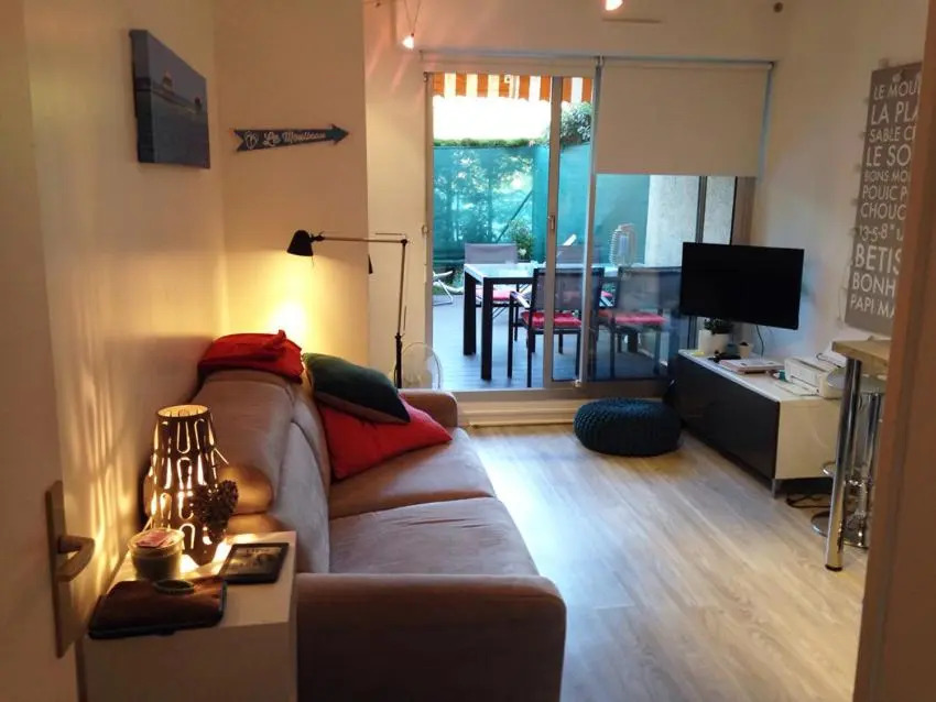 Studio Cabine avec Terrasse proche Plage C208