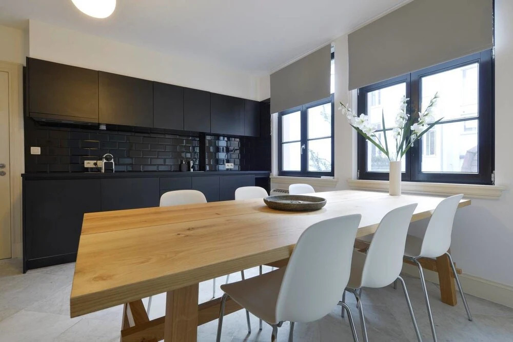 Saint Pauls Suite 18