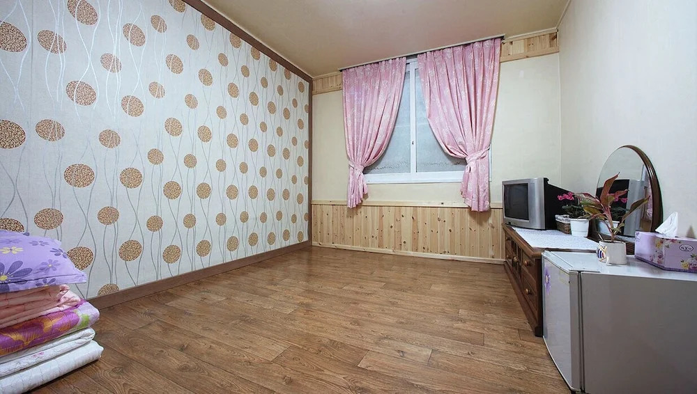 Muju Bakam Villa Pension