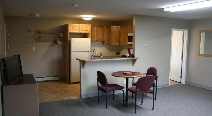 Lamplighter Inn
